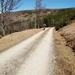Zur Waldbahn 4*