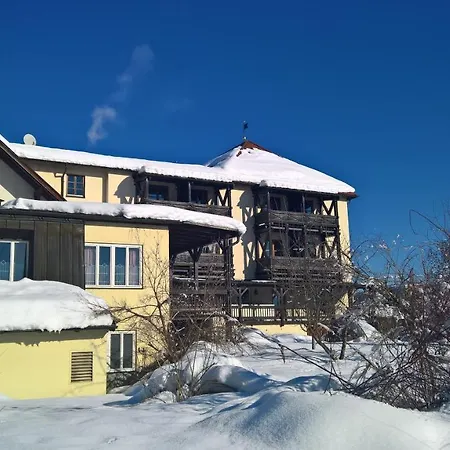 Hotel Zur Waldbahn 4*