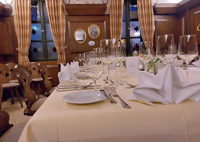 Zur Waldbahn Hotel