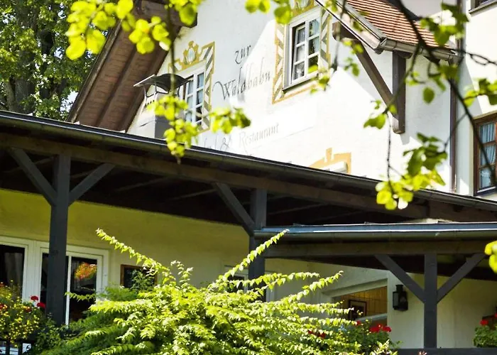 Zur Waldbahn Hotel