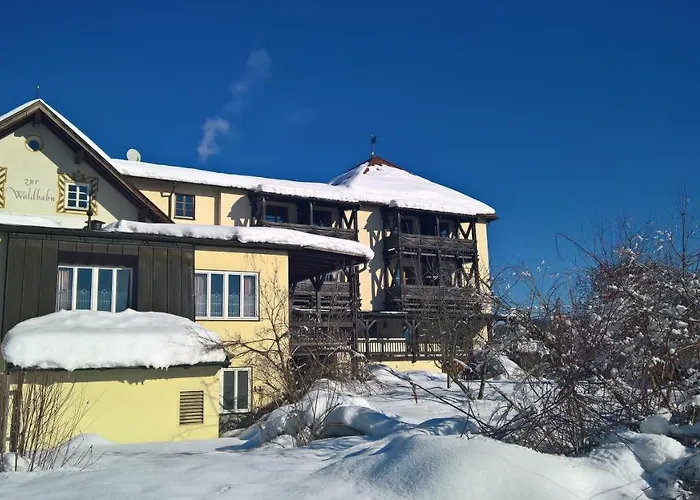 Hotel Zur Waldbahn 4*
